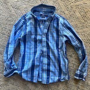 Vineyard Vines boys button-down - size 6